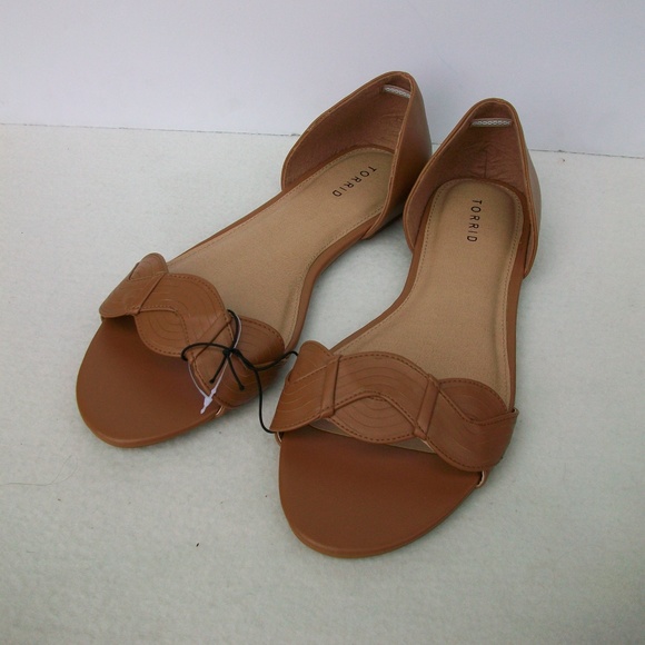size 12 wide sandals